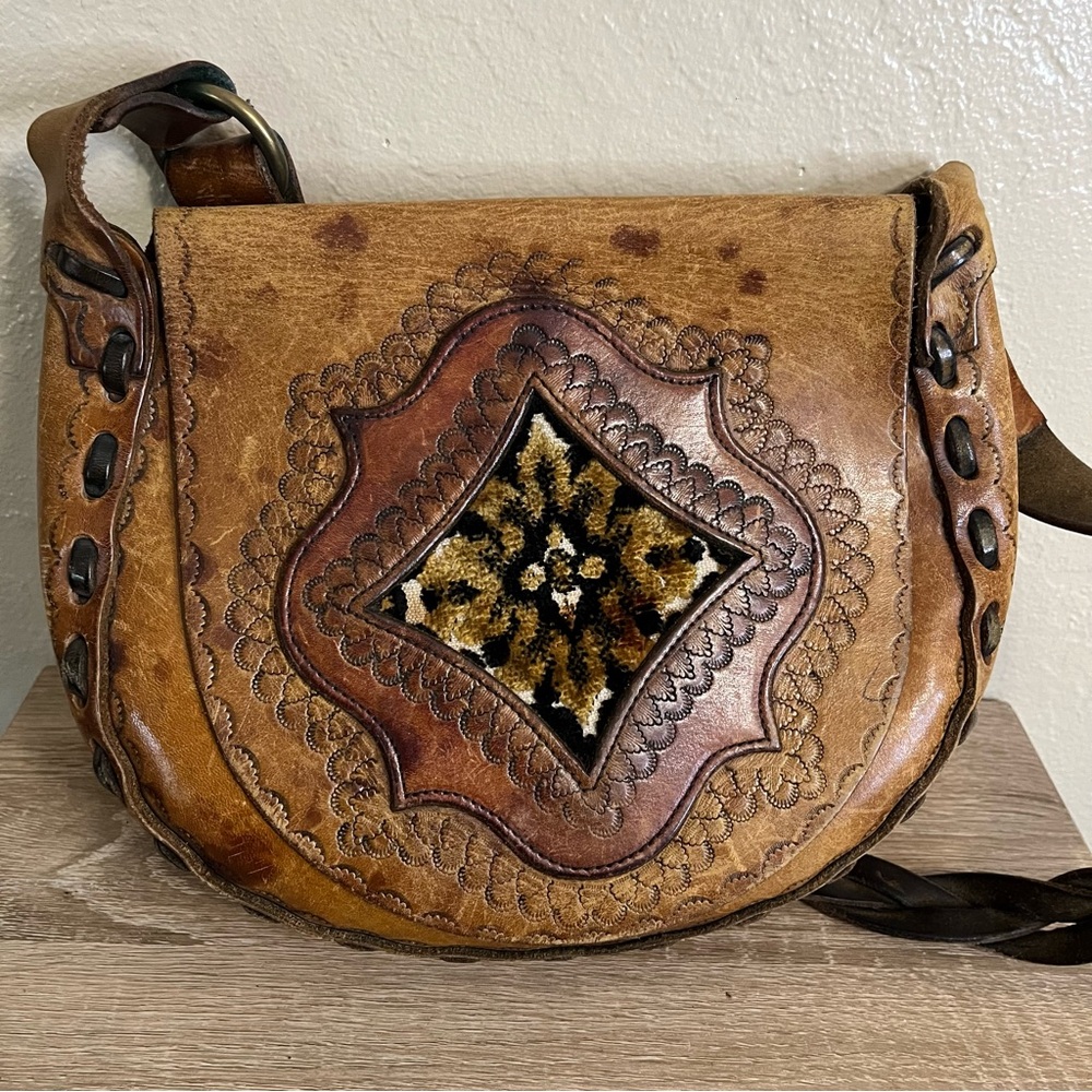 Handmade Vintage Tooled Leather 70s Boho Brown Braided Shoulder Saddle Bag Purse - Picture 7 of 8